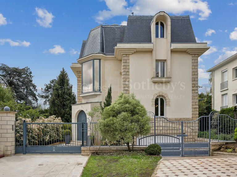 Maison Châtenay-Malabry - 8 chambres - 614m²