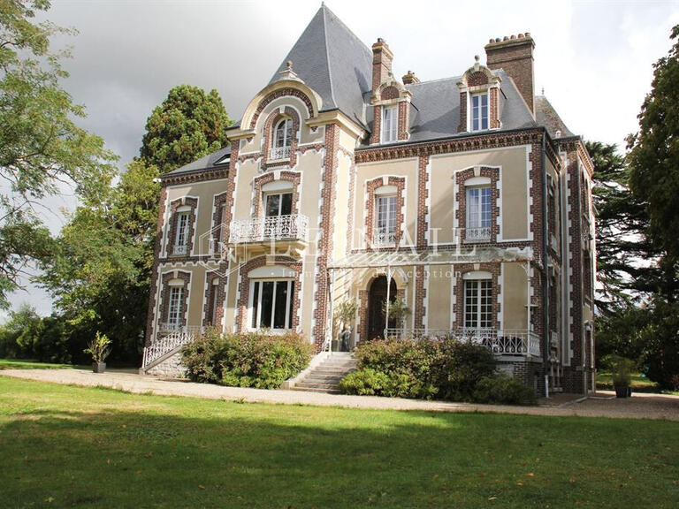 Castle Chaumont-en-Vexin - 7 bedrooms - 445m²