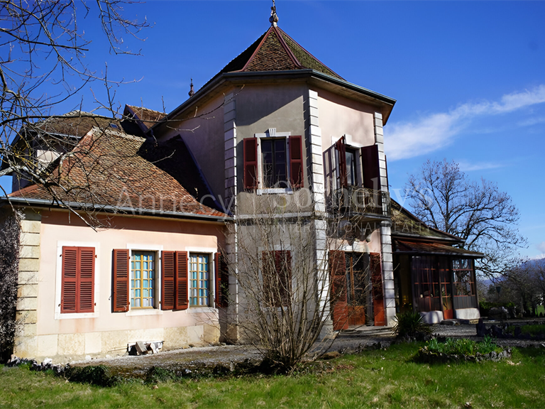 Maison Chavanod - 6 chambres - 324m²