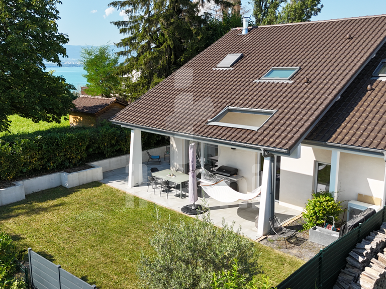 Maison Chens-sur-Léman - 4 chambres - 191m²