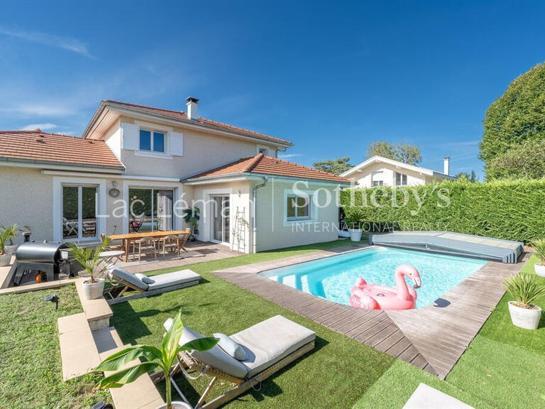 Maison Chens-sur-Léman - 3 chambres - 158m²