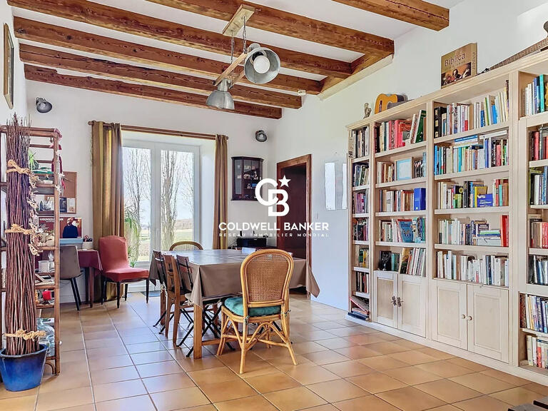 Maison Chermignac - 5 chambres - 225m²