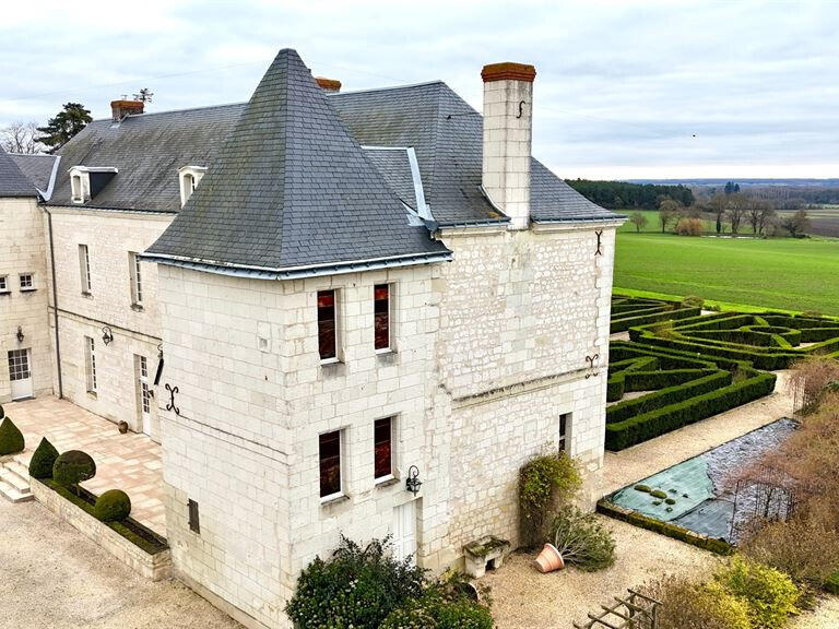 Castle Chinon - 16 bedrooms - 820m²