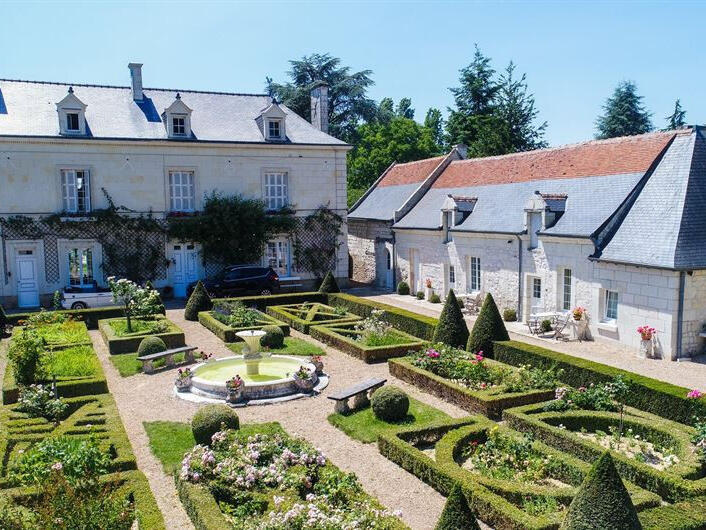 Propriété Chinon - 8 chambres - 770m²