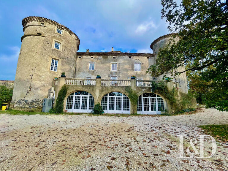 Castle Chomérac - 16 bedrooms - 1560m²