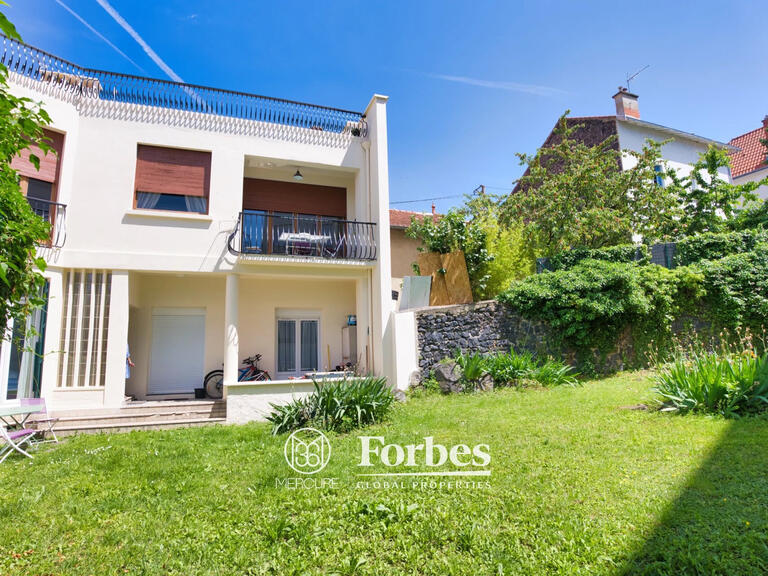 House Clermont-Ferrand - 6 bedrooms - 306m²