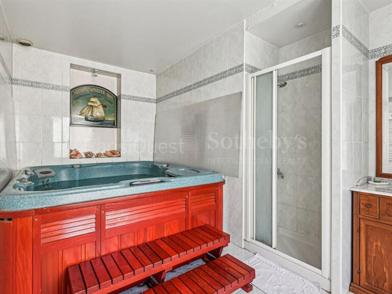 Maison Clichy - 5 chambres - 247m²