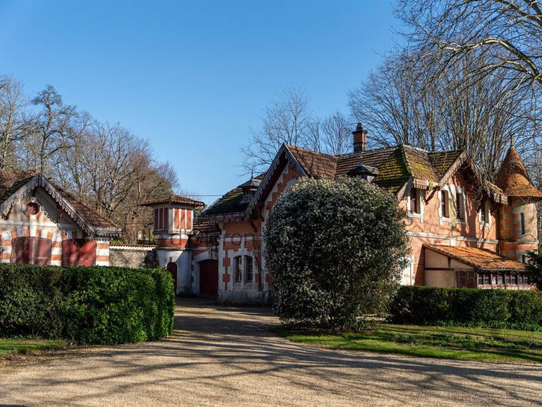 Château Cognac - 13 chambres - 1235m²