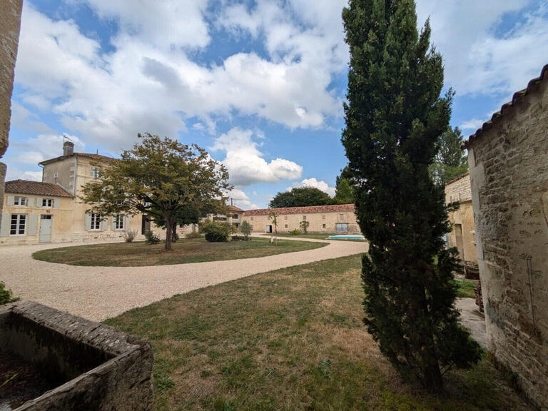 Property Cognac - 7 bedrooms