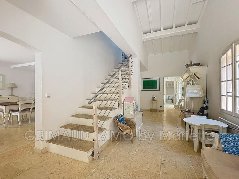 Villa Cogolin - 5 chambres - 202m²