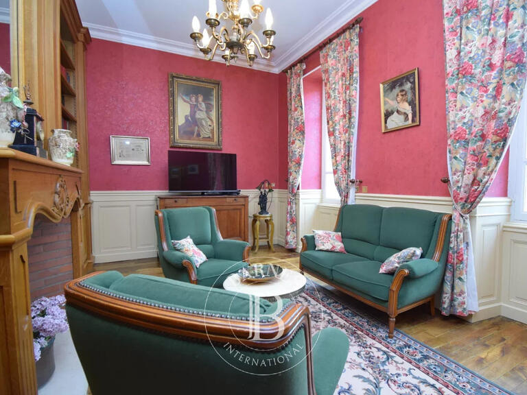 Château Commentry - 10 chambres - 570m²