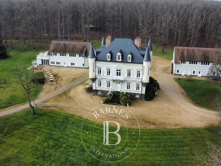 Château Commentry - 10 chambres - 570m²