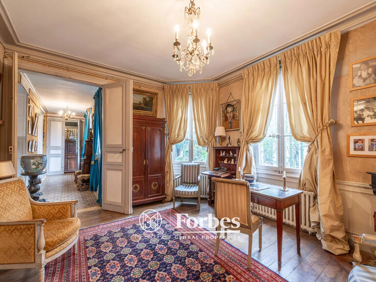 Mansion Compiègne - 6 bedrooms - 378m²