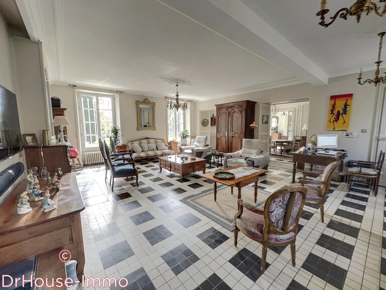 Castle Courgeoût - 6 bedrooms - 419m²