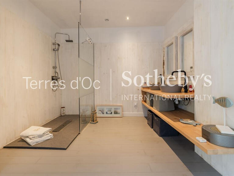 Maison Coursan - 3 chambres - 390m²