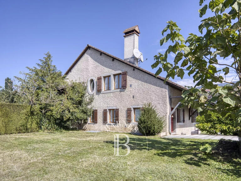 Maison Cranves-Sales - 220m²