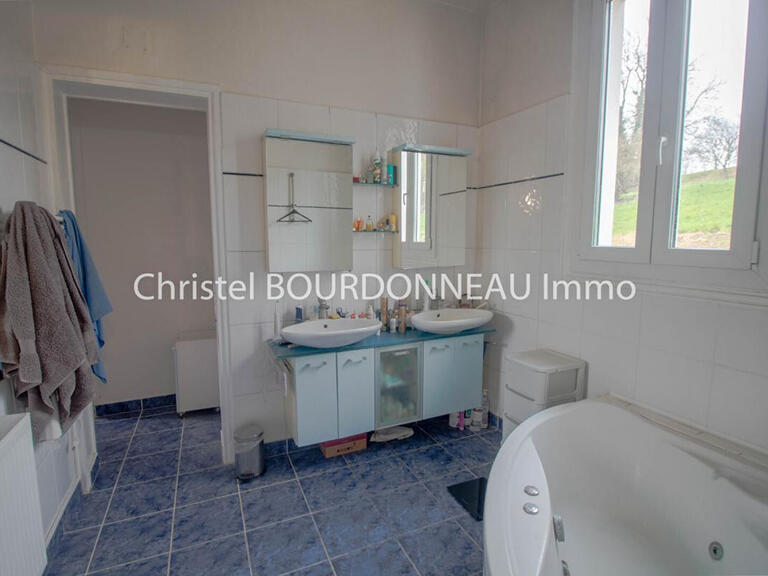 Vente Propriété Crécy-la-Chapelle - 9 chambres