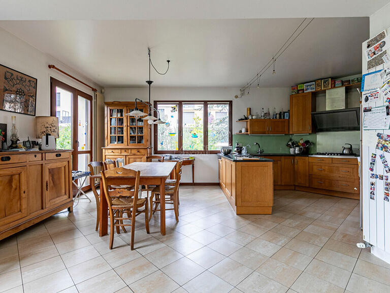 Maison Croissy-sur-Seine - 6 chambres - 199m²