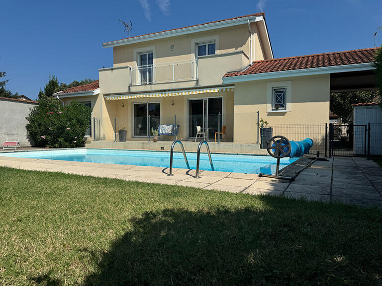 Villa Décines-Charpieu - 3 chambres - 119m²