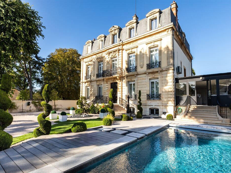 Mansion Dijon