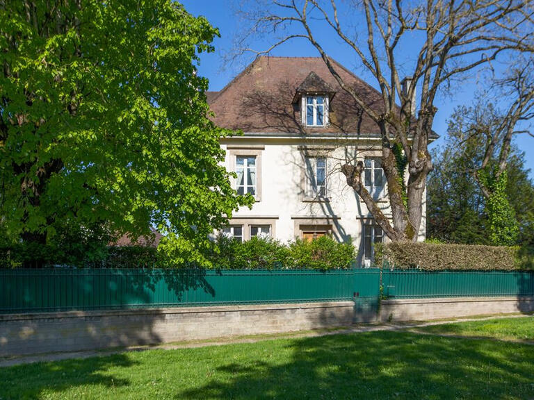 House Dijon - 6 bedrooms - 270m²