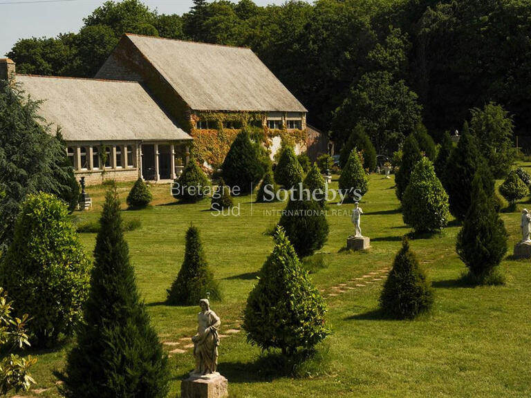 Château Dinan - 10 chambres - 1700m²