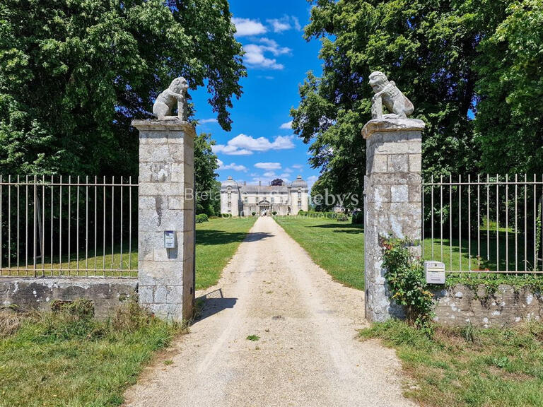 Château Dinan - 10 chambres - 1700m²