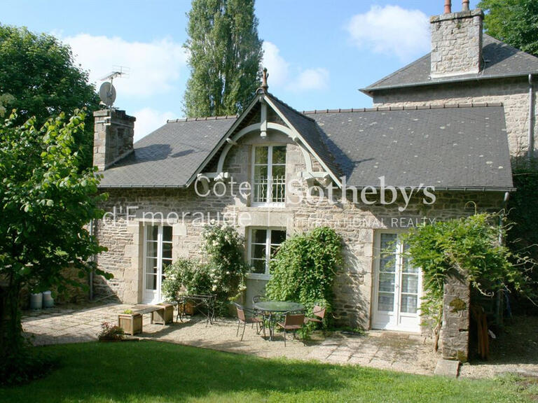 House Dinan - 438m²