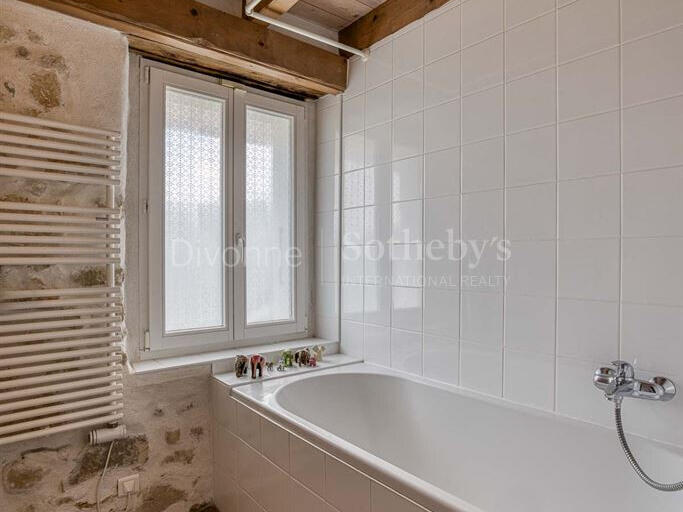 Maison Divonne-les-Bains - 5 chambres - 347m²