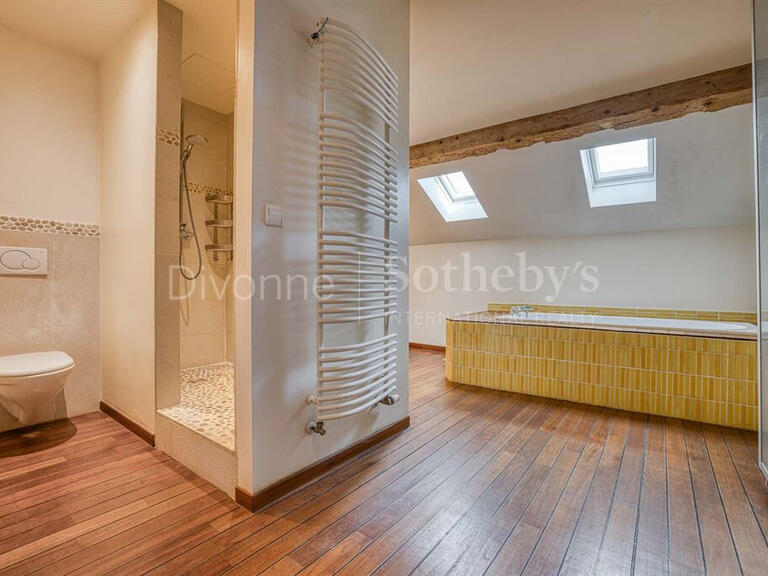 Maison Divonne-les-Bains - 5 chambres - 281m²