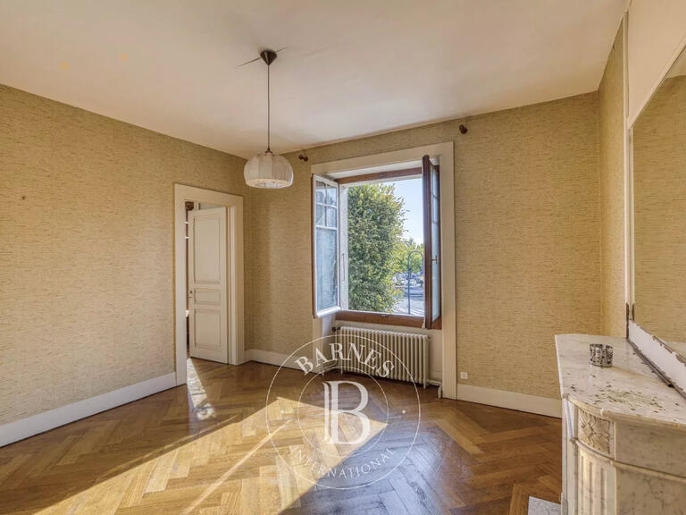 Maison Divonne-les-Bains - 7 chambres - 264m²