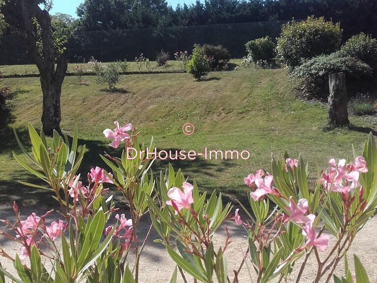 Villa Domfront-en-Champagne - 7 chambres - 340m²