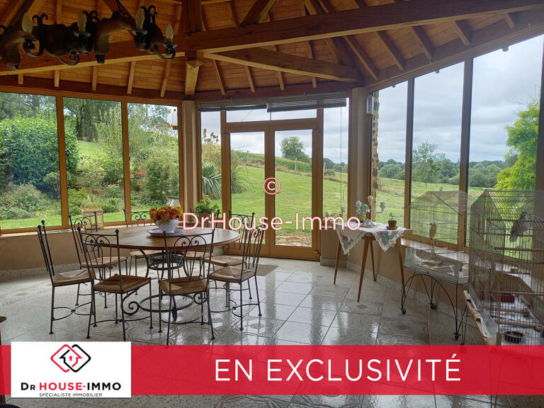 Villa Domfront-en-Champagne - 7 bedrooms - 340m²