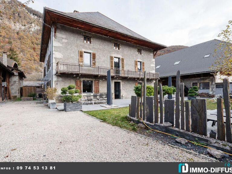 House Doussard - 387m²