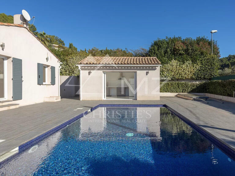 Villa Draguignan - 5 bedrooms - 140m²