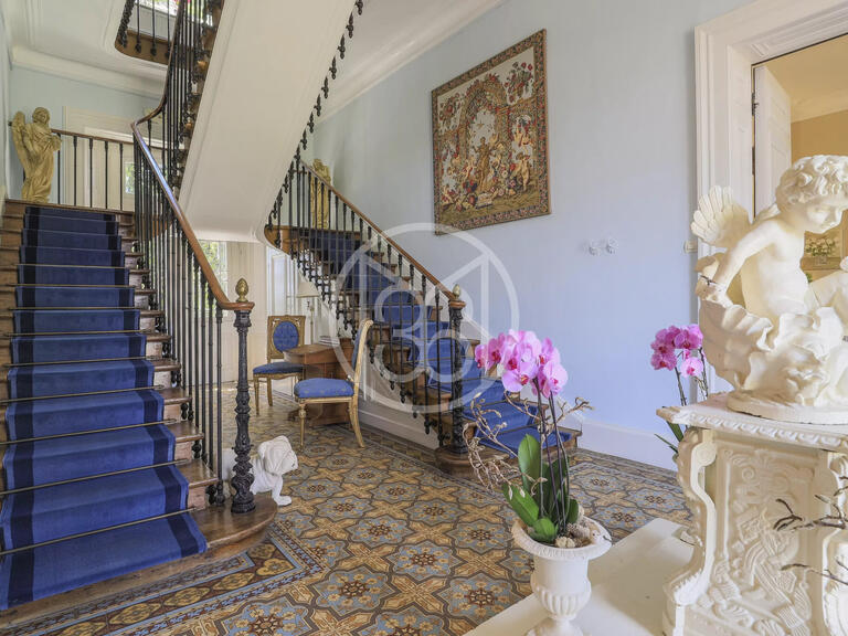 Castle Écuires - 8 bedrooms - 412m²