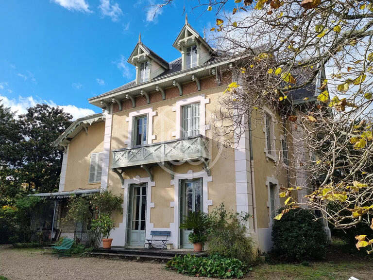 Property Écully - 10 bedrooms - 825m²