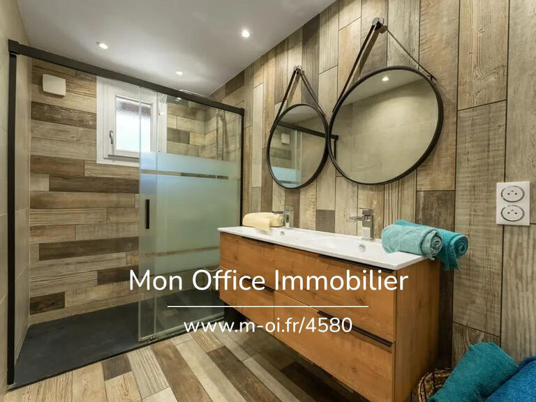 Maison Embrun - 7 chambres - 213m²