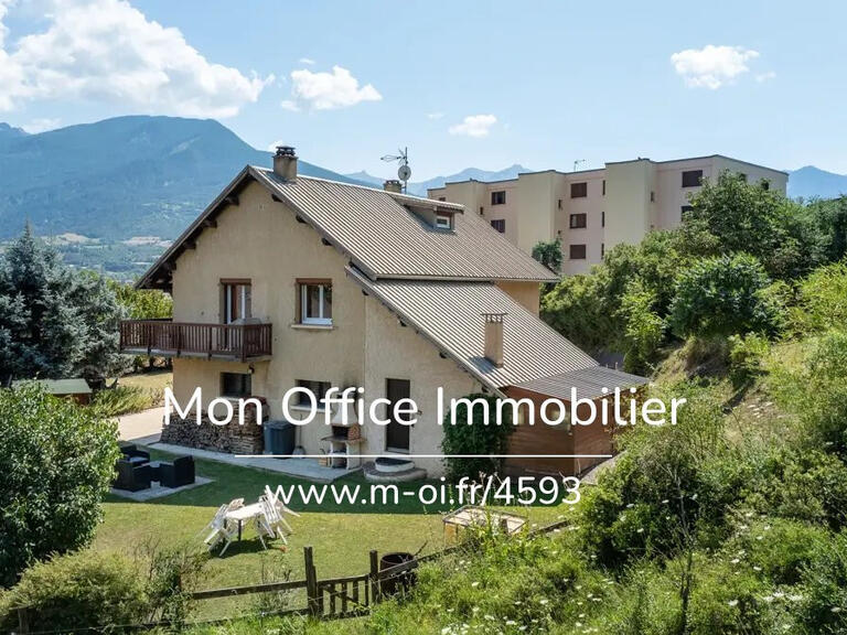 Maison Embrun - 7 chambres - 213m²