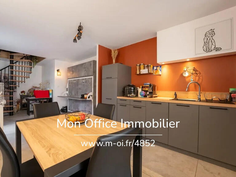 Maison Embrun - 5 chambres - 225m²