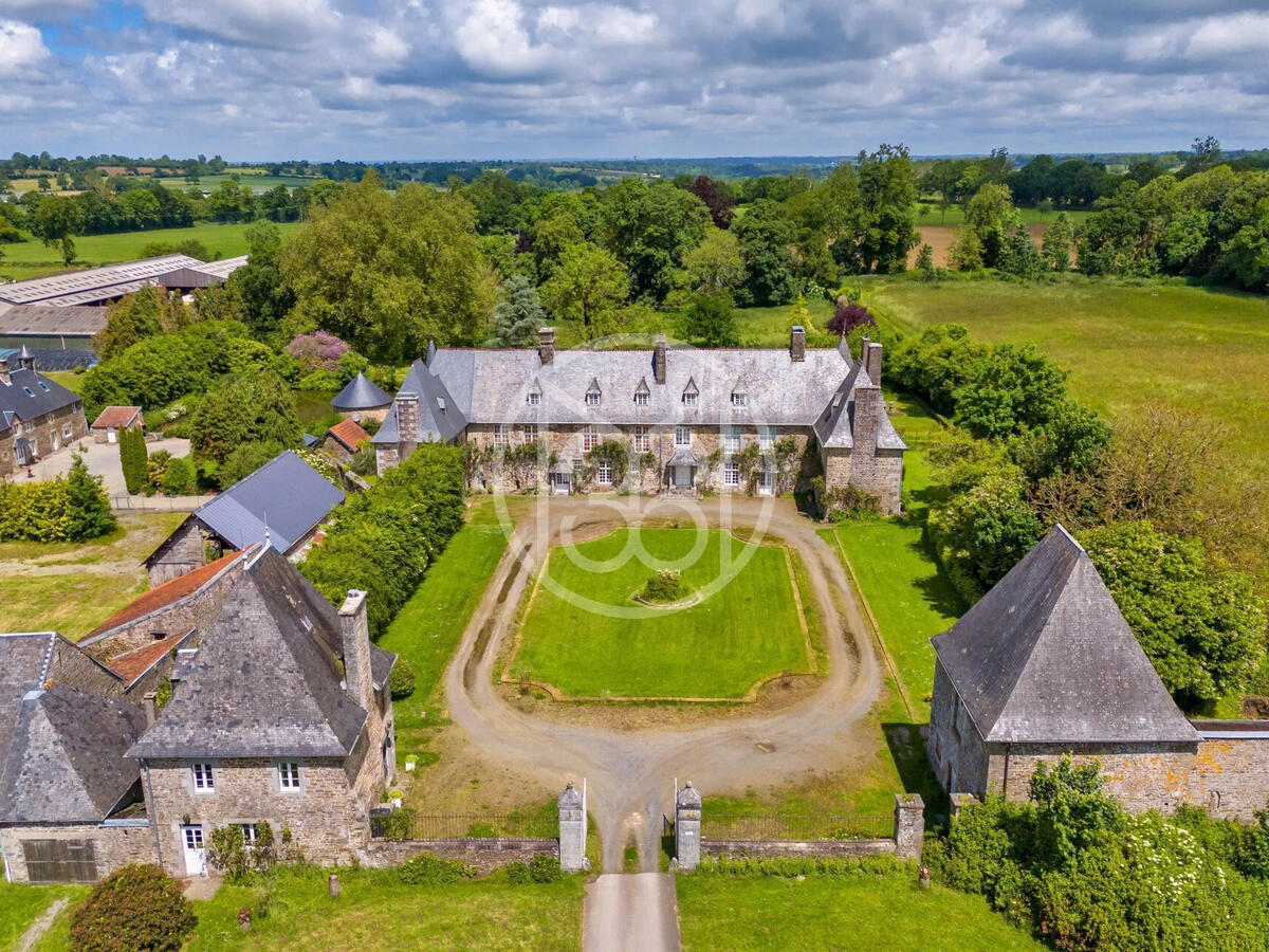 Castle Équilly