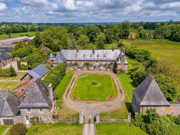 Château Équilly - 6 chambres - 1000m²