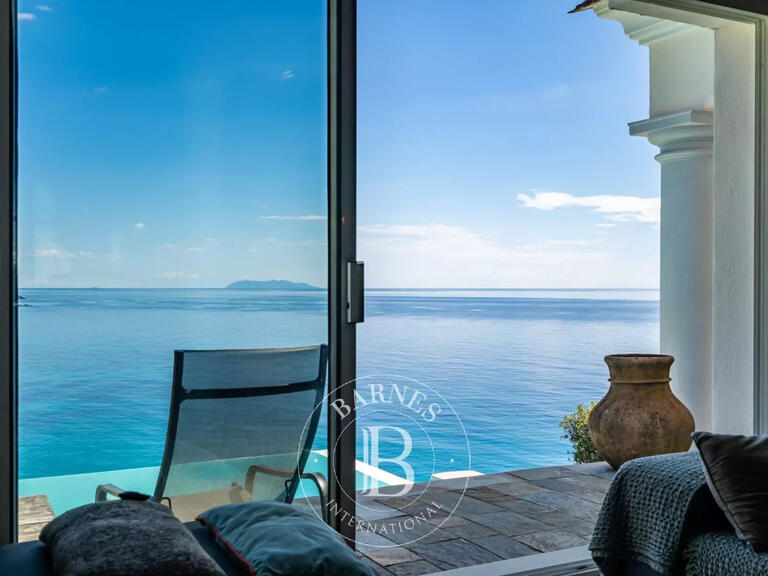 Villa erbalunga - 4 bedrooms - 228m²