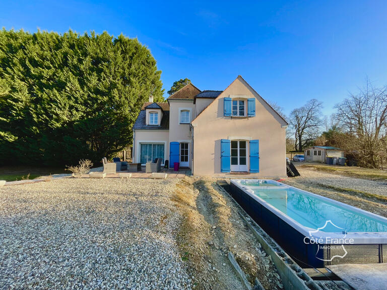 Maison Escolives-Sainte-Camille - 156m²