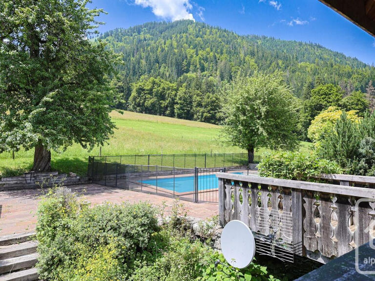 Chalet Essert-Romand - 8 bedrooms - 367m²