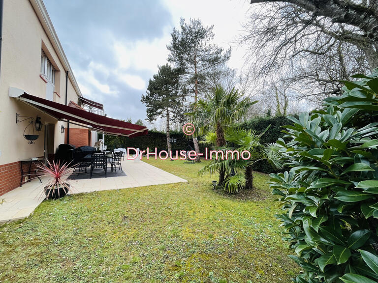 Villa Étiolles - 4 bedrooms - 282m²