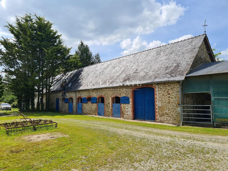 Equestrian property Évron - 4 bedrooms - 350m²