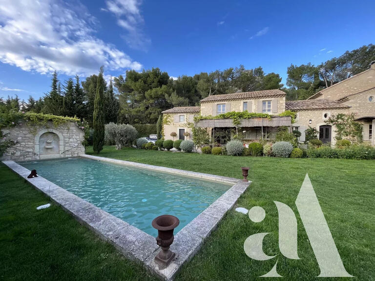 Maison Eygalières - 6 chambres - 200m²