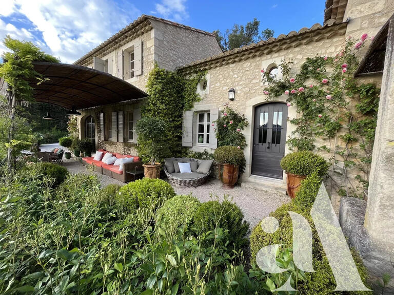 Maison Eygalières - 6 chambres - 200m²