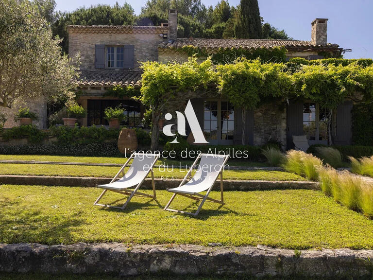 House Eygalières - 6 bedrooms - 50000m²